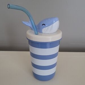 New Whale Cup With Straw